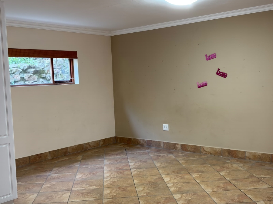 6 Bedroom Property for Sale in West Bank Eastern Cape